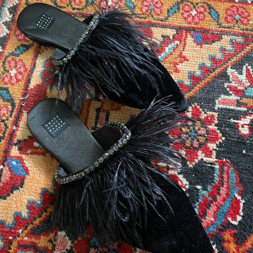 New White House Black Market Black Feathered Velvet Mules